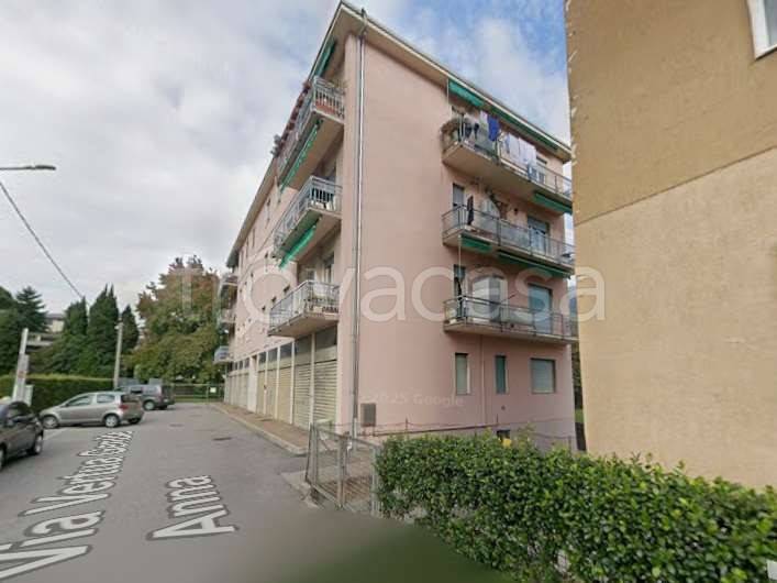 appartamento in vendita a Como in zona Tavernola