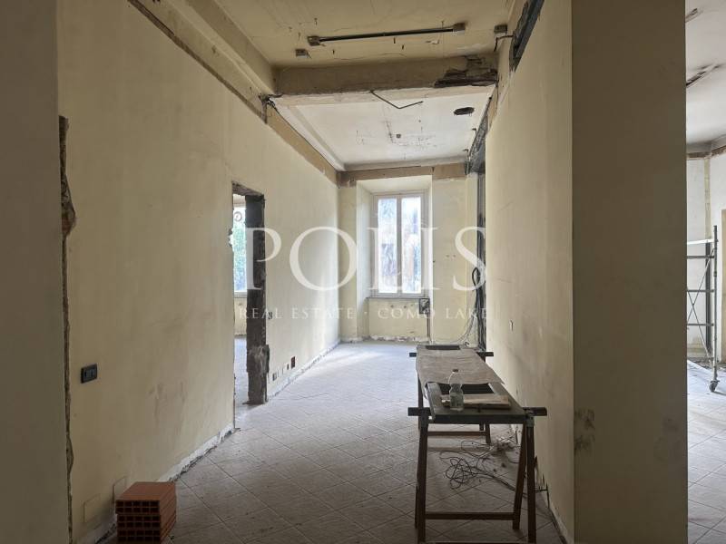 appartamento in vendita a Como in zona Borghi