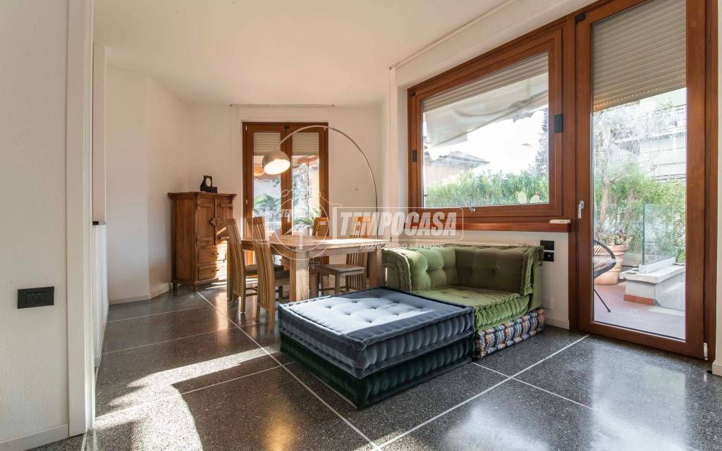 appartamento in vendita a Como in zona Valduce