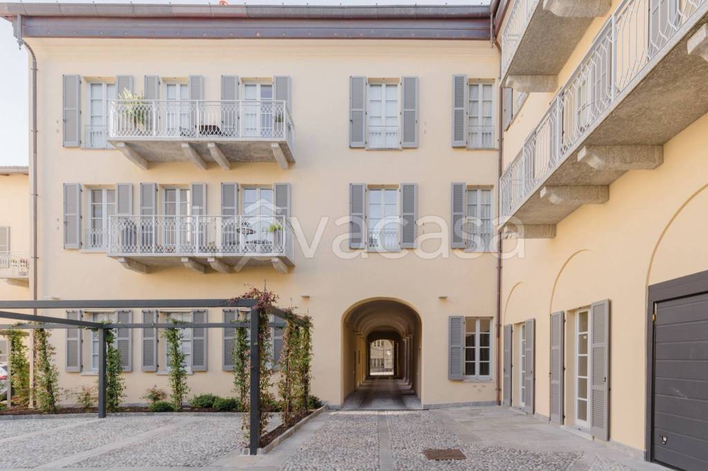 appartamento in vendita a Como in zona Como Centro