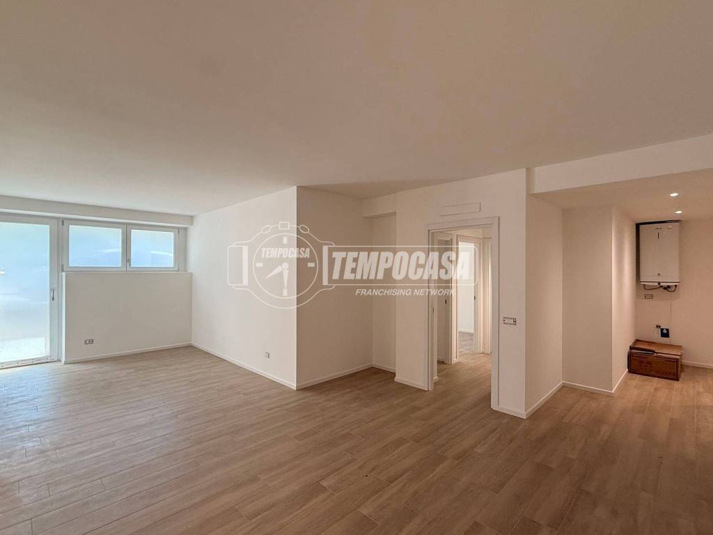 appartamento in vendita a Como in zona Sagnino