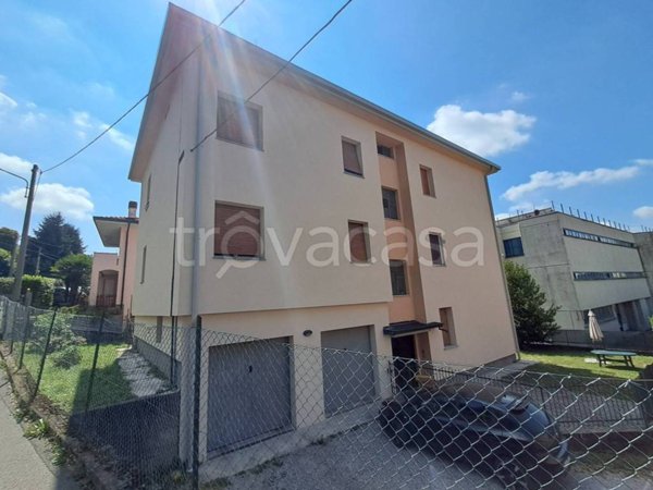 appartamento in vendita a Como in zona Albate