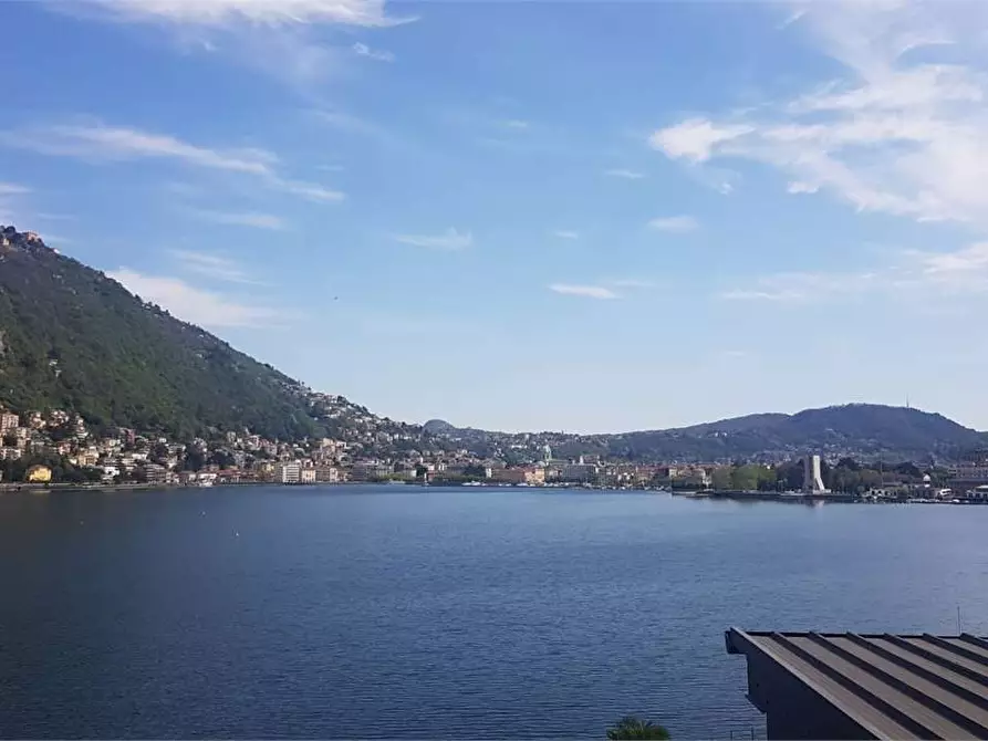 appartamento in vendita a Como in zona Villa Olmo