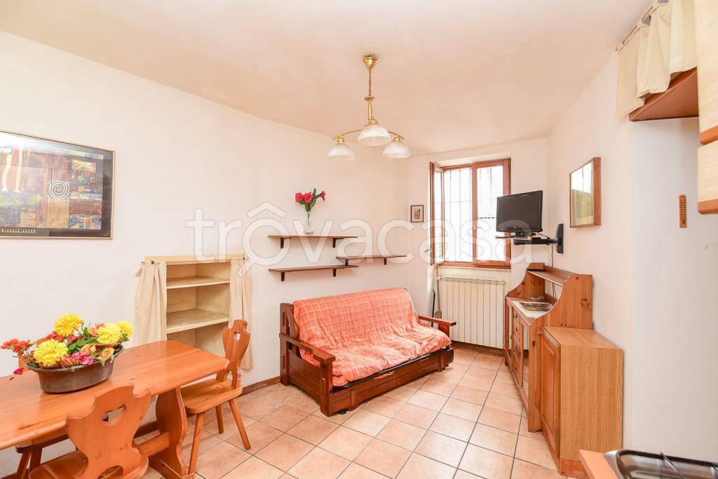 appartamento in vendita a Como in zona Breccia