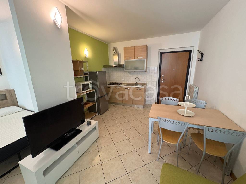 appartamento in vendita a Como in zona Ponte Chiasso