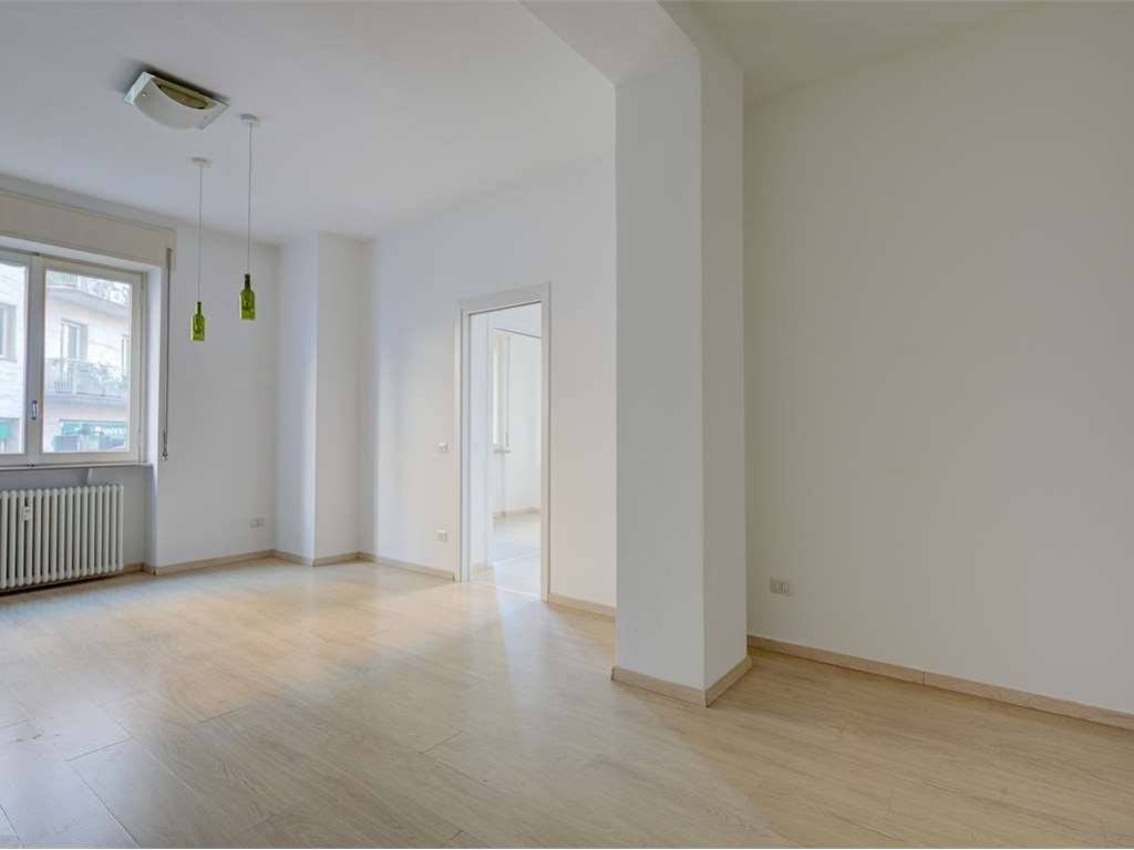 appartamento in vendita a Como in zona Borghi