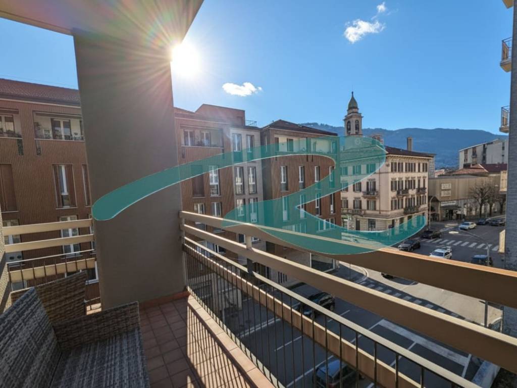 appartamento in vendita a Como in zona Borghi