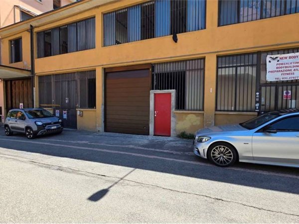 appartamento in vendita a Como in zona Lora