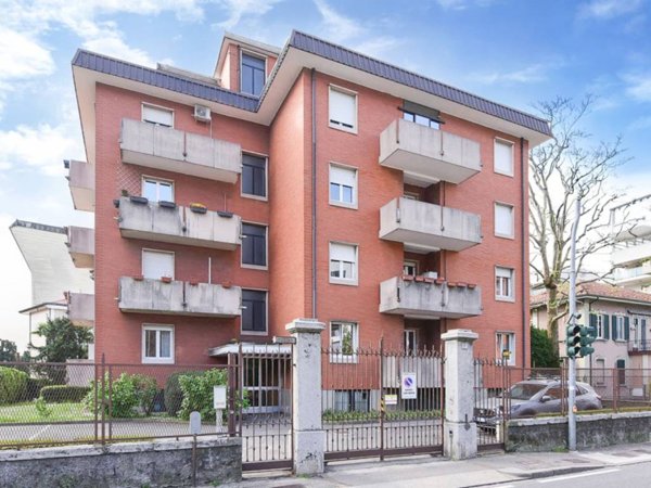 appartamento in vendita a Como in zona Camerlata