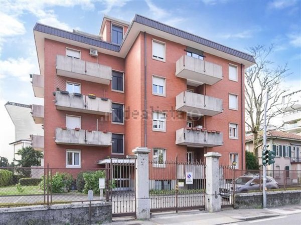 appartamento in vendita a Como in zona Camerlata