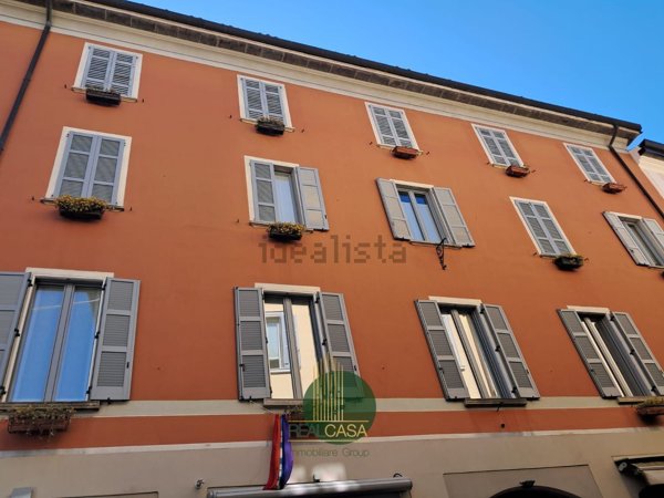appartamento in vendita a Como in zona Como Centro