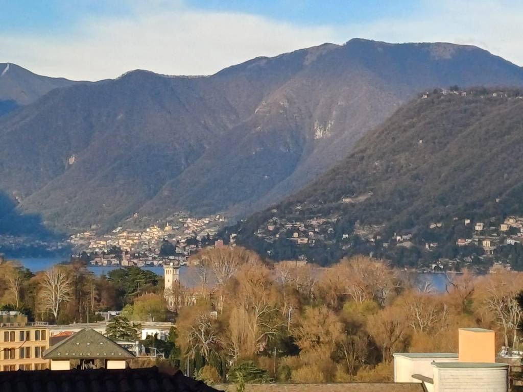 appartamento in vendita a Como in zona Borghi