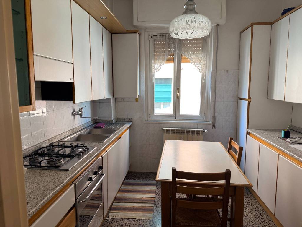 appartamento in vendita a Como in zona Camerlata