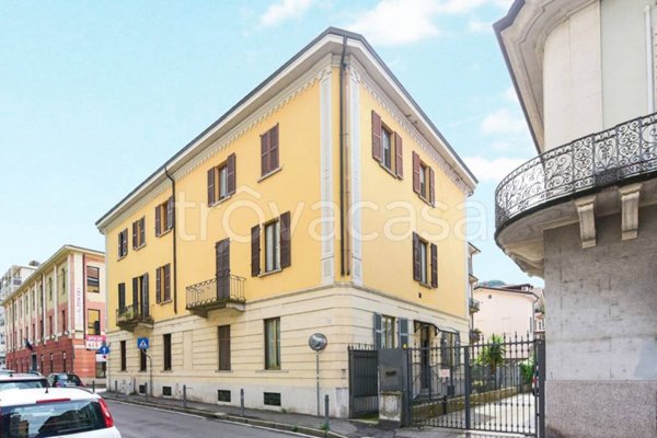 appartamento in vendita a Como in zona Borghi
