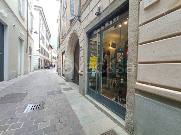 negozio in vendita a Como in zona Como Centro