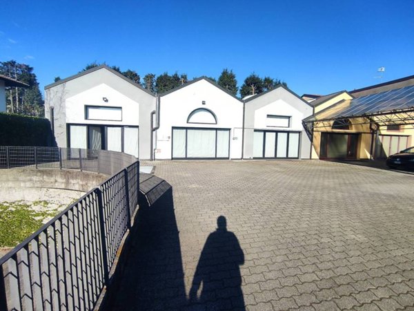 negozio in vendita a Como in zona Camerlata