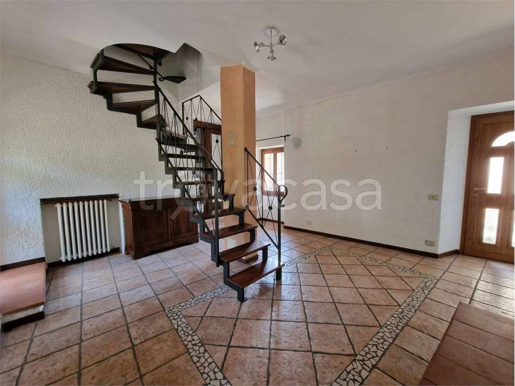 appartamento in vendita a Como in zona Camnago Volta