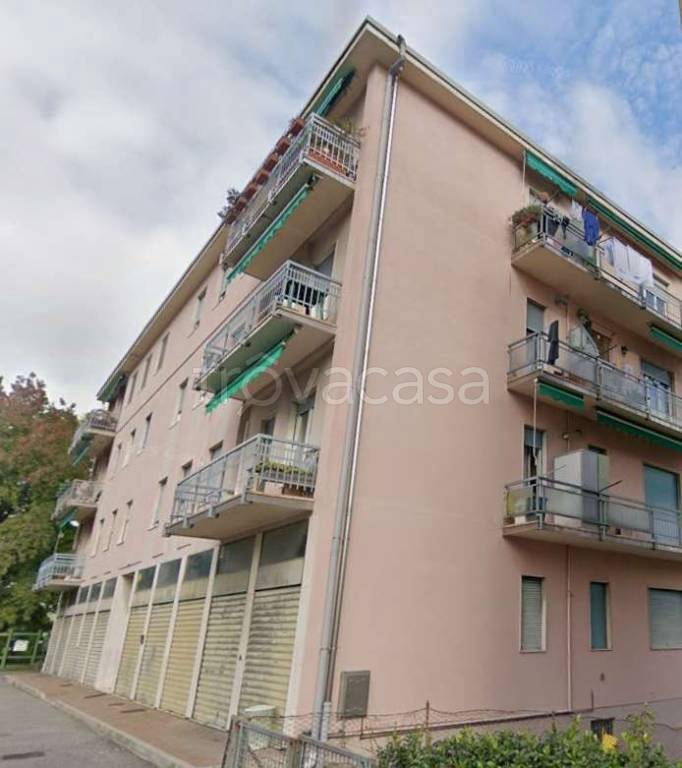 appartamento in vendita a Como in zona Tavernola