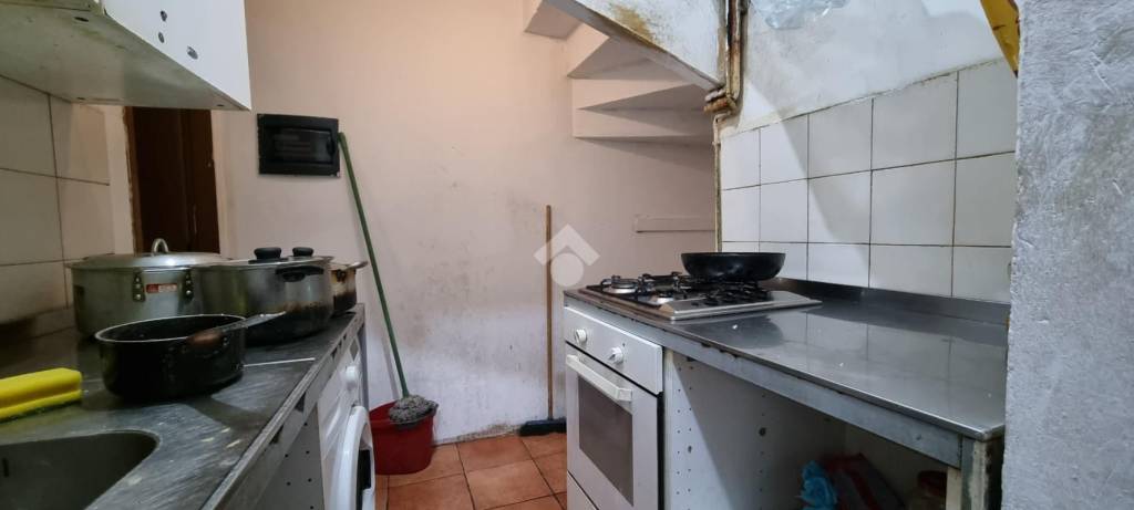 appartamento in vendita a Como in zona Caserme