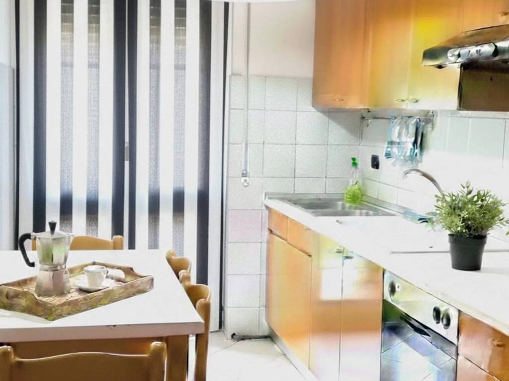 appartamento in vendita a Como in zona Borghi