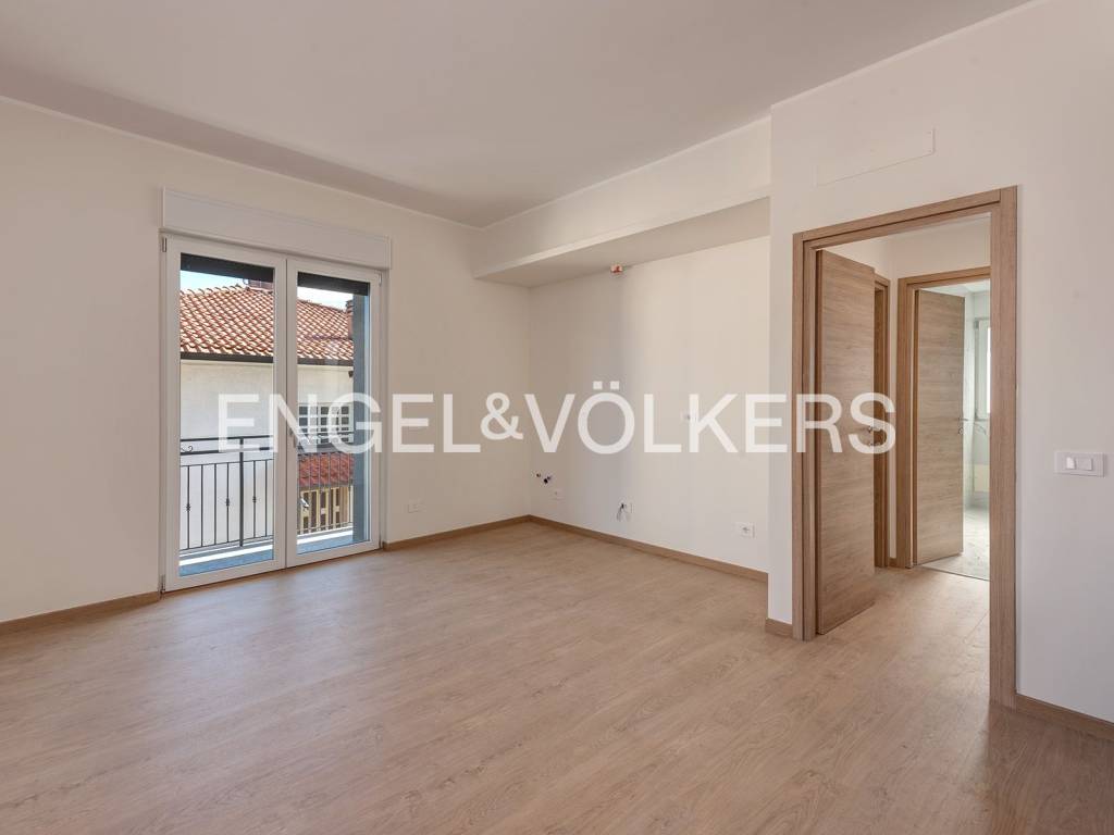 appartamento in vendita a Como in zona Breccia