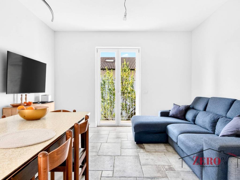 casa indipendente in vendita a Como in zona Breccia