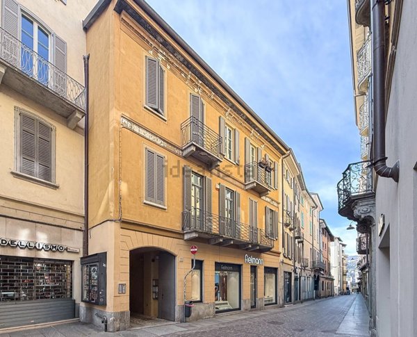 appartamento in vendita a Como in zona Como Centro