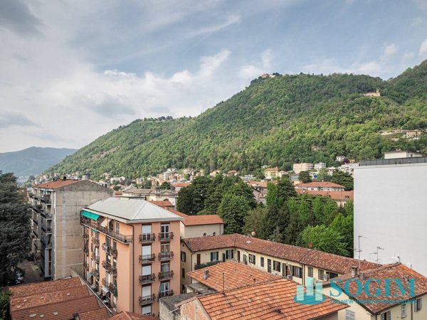 appartamento in vendita a Como in zona Como Centro