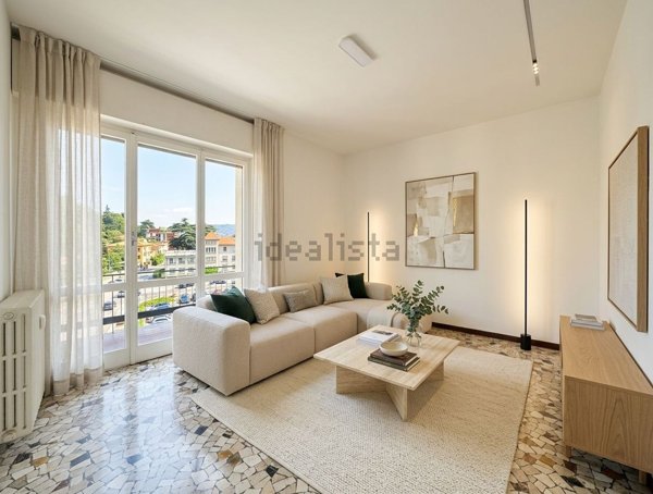 appartamento in vendita a Como in zona Monte Olimpino