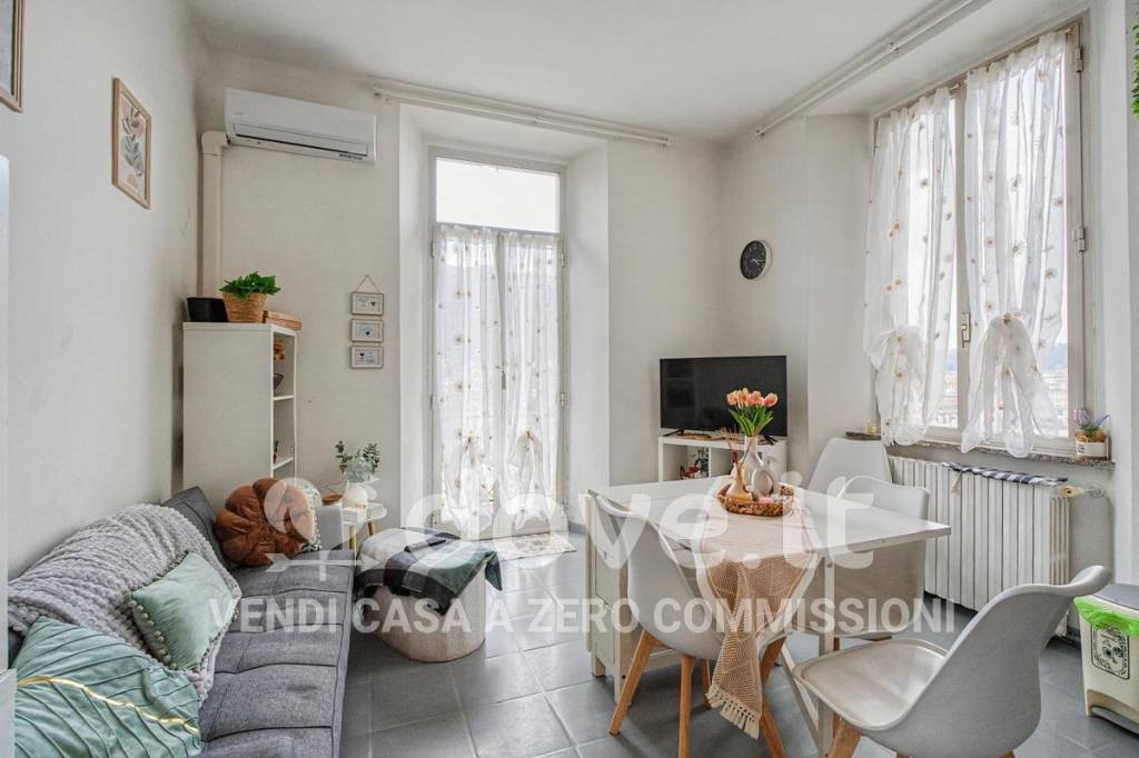 appartamento in vendita a Como in zona Como Centro
