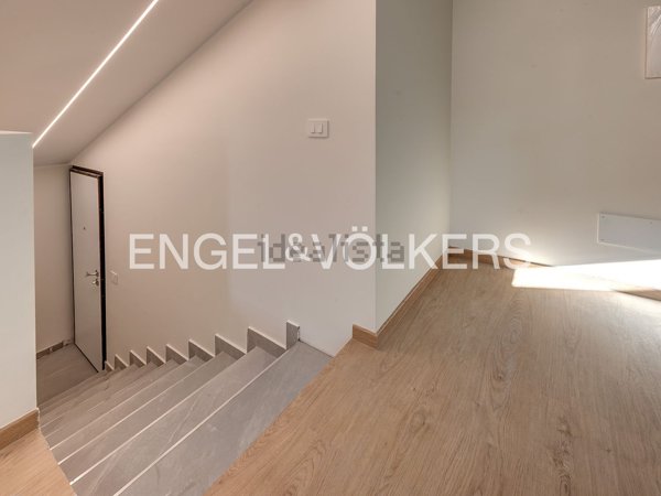 appartamento in vendita a Como in zona Prestino