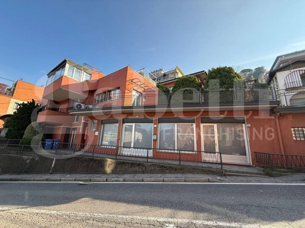 casa indipendente in vendita a Como in zona Prestino