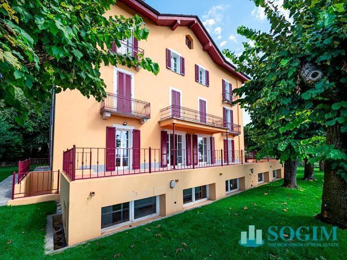 appartamento in vendita a Como in zona Grotta