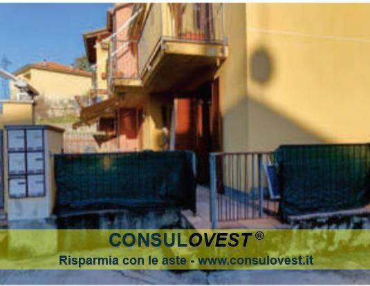 appartamento in vendita a Como in zona Prestino