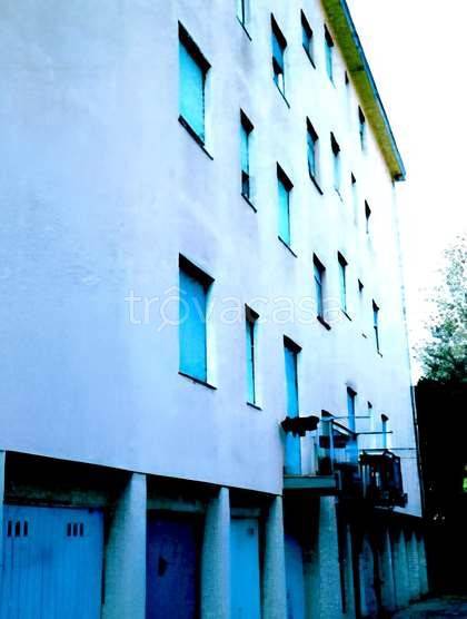 appartamento in vendita a Como in zona Tavernola