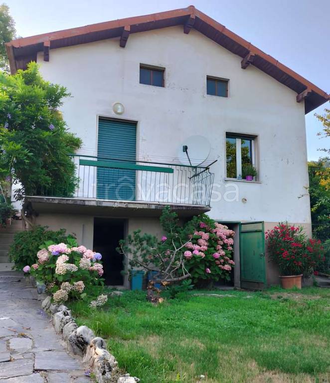 appartamento in vendita a Como in zona Civiglio