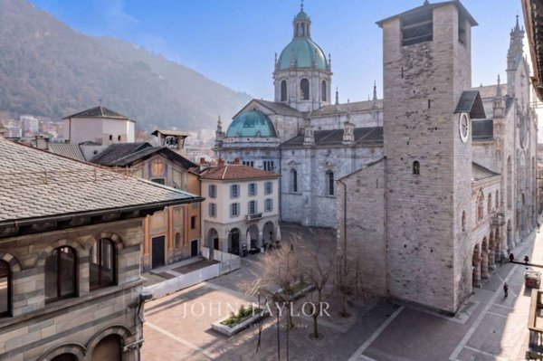 appartamento in vendita a Como in zona Como Centro