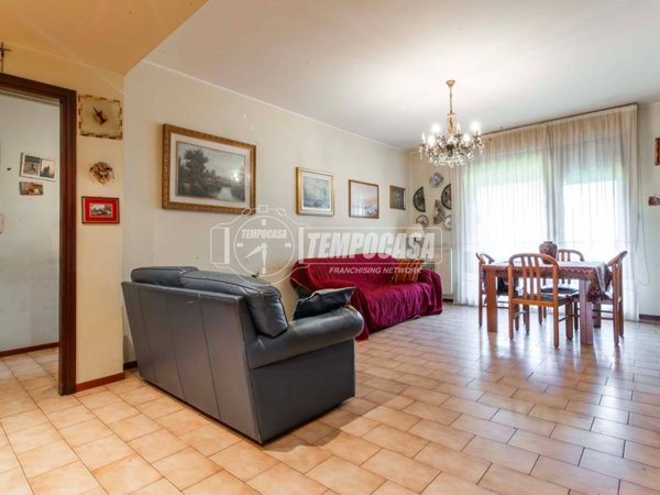 appartamento in vendita a Como in zona Tavernola