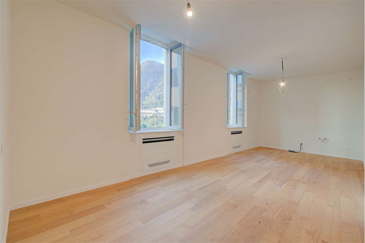 appartamento in vendita a Como in zona Como Centro
