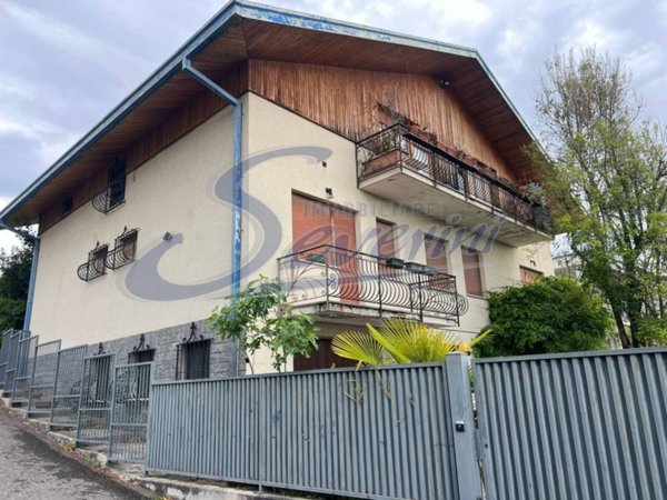 casa indipendente in vendita a Como in zona Como Centro