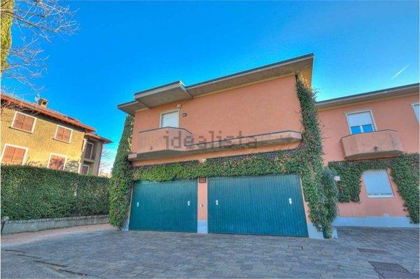 appartamento in vendita a Como in zona Salita dei Cappuccini