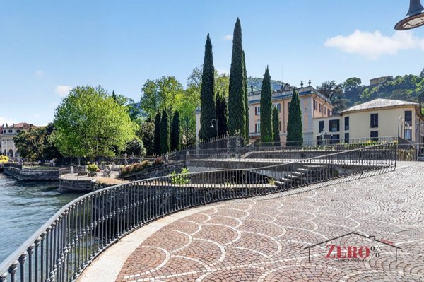 appartamento in vendita a Como in zona Villa Olmo