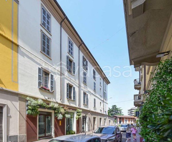 appartamento in vendita a Como in zona Borghi