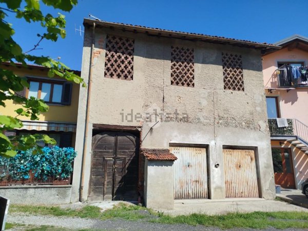 appartamento in vendita a Como in zona Albate
