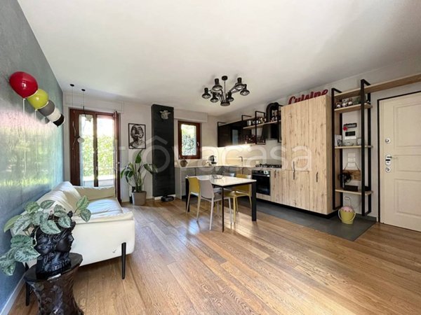 appartamento in vendita a Como in zona Ponte Chiasso