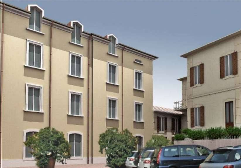 appartamento in vendita a Como in zona Via Innocenzo XI