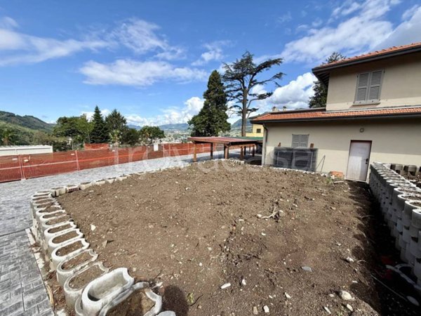 appartamento in vendita a Como in zona Sagnino
