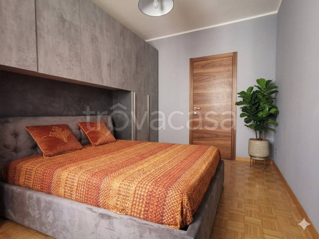 appartamento in vendita a Como in zona Como Centro
