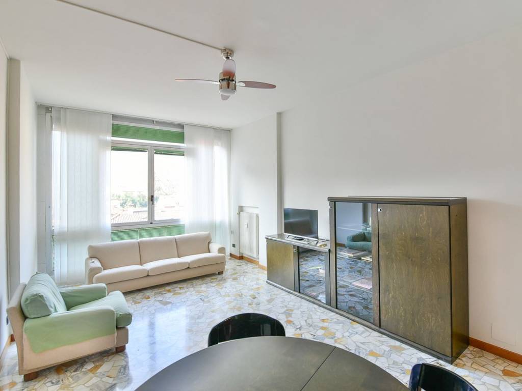 appartamento in vendita a Como in zona Como Centro
