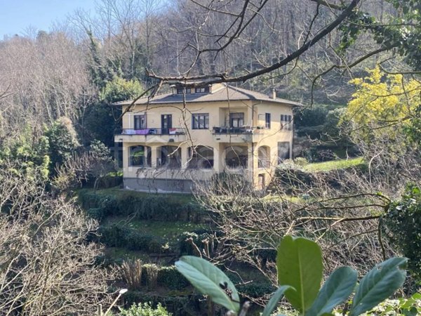 casa indipendente in vendita a Como in zona Como Centro